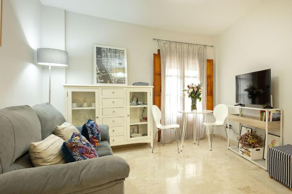 Pajaritos Center Suite By Valcambre إشبيلية المظهر الخارجي الصورة